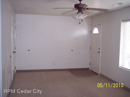 Building Photo - 967 S 170 W