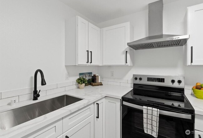 Foto del edificio - 114 N Gold St