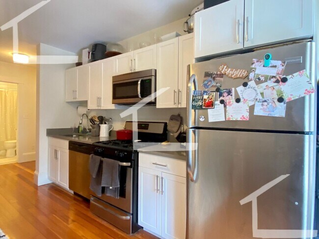 Foto del edificio - Brookline Village Location.  Heat, Hot Wat...