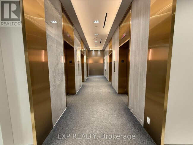 Photo du bâtiment - 950 Portage Pkwy