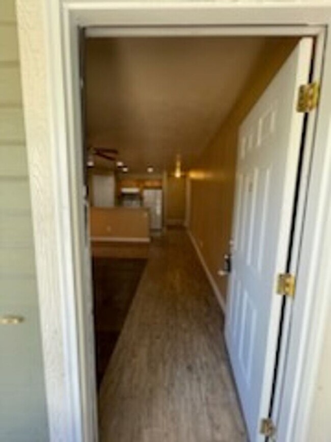 Foto del edificio - 3 Bed 2 Bath Duplex In Nampa: Available Now