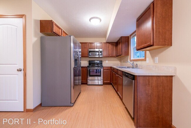 Building Photo - 409 Station 44 Pl