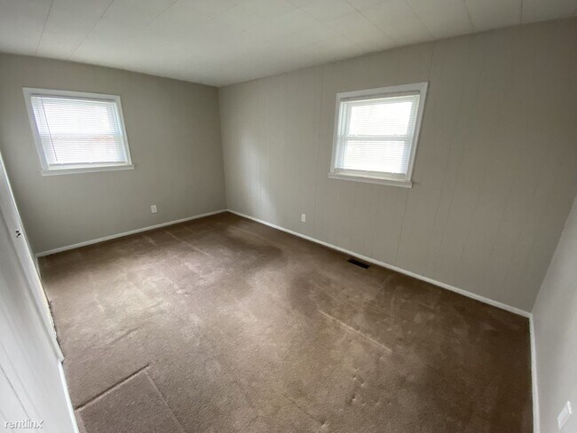 Building Photo - 3 br, 1 bath House - 857 Glenn Ct