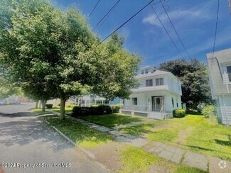Building Photo - 2129 Brown Ave