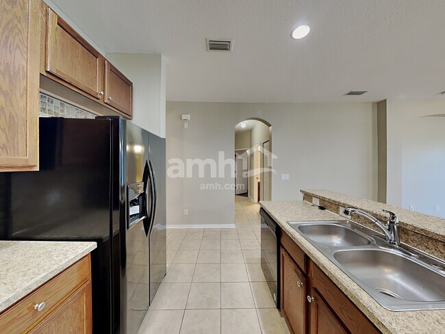 Foto del edificio - 5112 120th Ave E