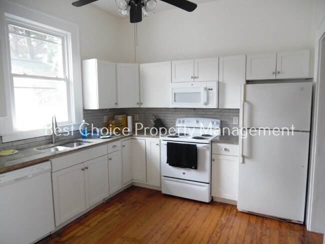 Photo - 1903 S-4-359 House