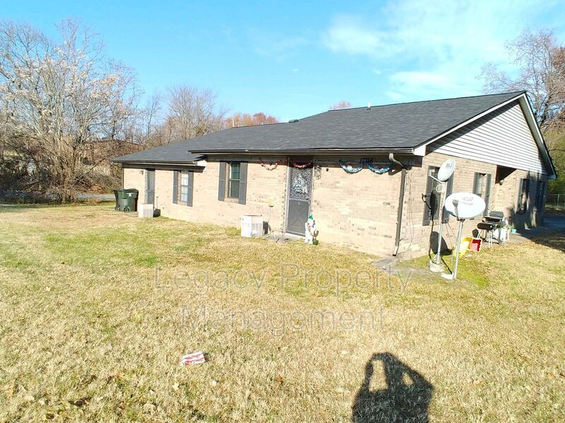 1706 N Mebane St Unit APT B, Burlington, NC 27217 Condo for Rent in