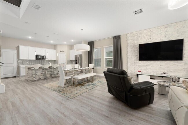 Foto del edificio - 11543 Charnock Dr