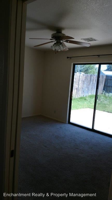Building Photo - 137 Geronimo St