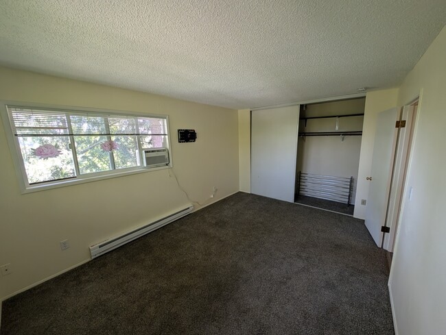 Primary bedroom - 934 SW Caldew Dr