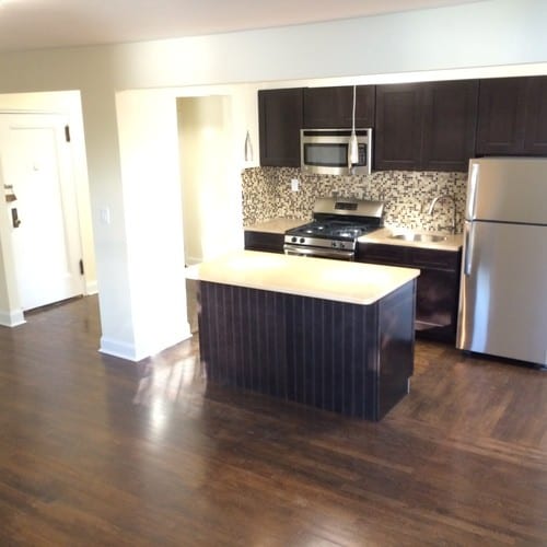 Primary Photo - 117 Ravine Ave