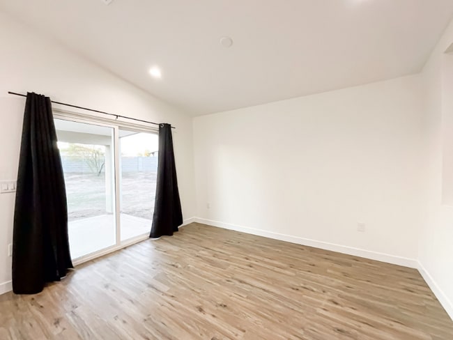 Building Photo - 3802 N 23rd Ave