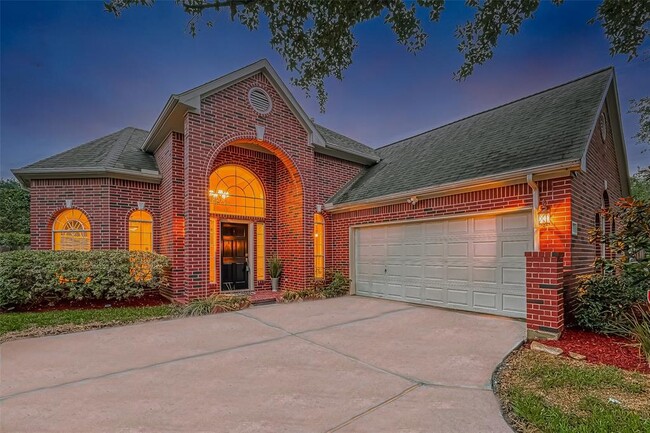 Building Photo - 3515 Shadowwalk Dr