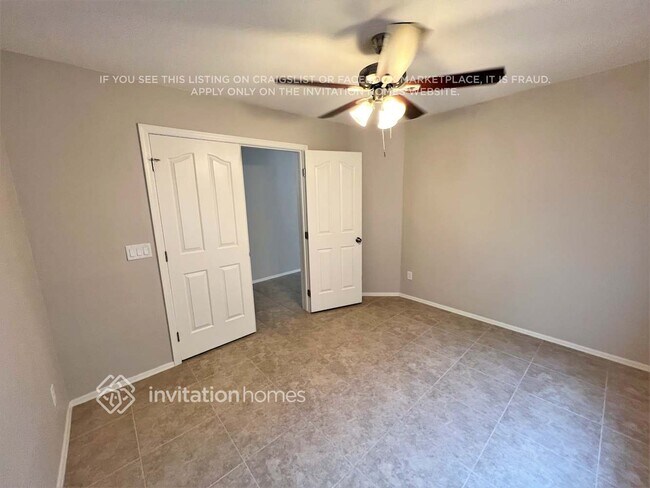 Building Photo - 618 N 112th Dr