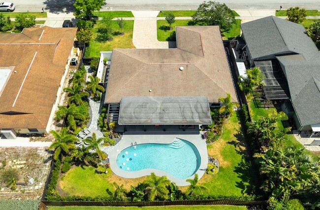 Building Photo - 13916 Wellesford Way
