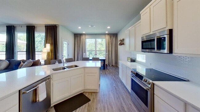 Foto del edificio - 10005 Dalliance Ln