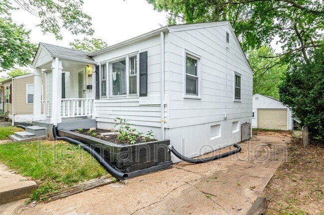 Building Photo - 8648 Kathlyn Dr