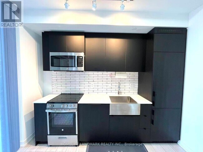 Photo du bâtiment - 270 Dufferin St