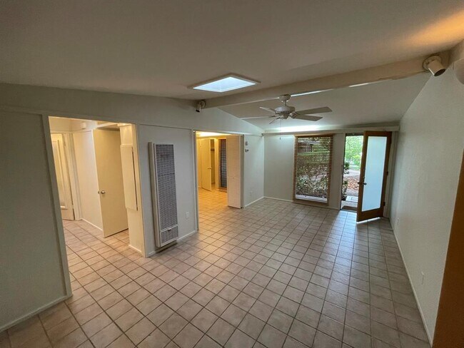 Foto del edificio - 1714 Summit View Pl