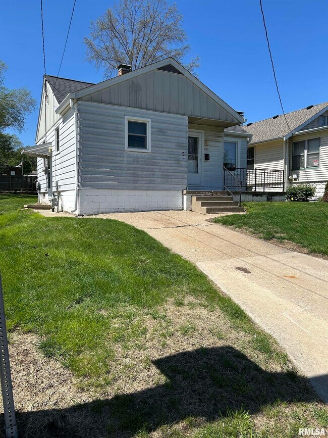 Foto del edificio - 405 Keller St