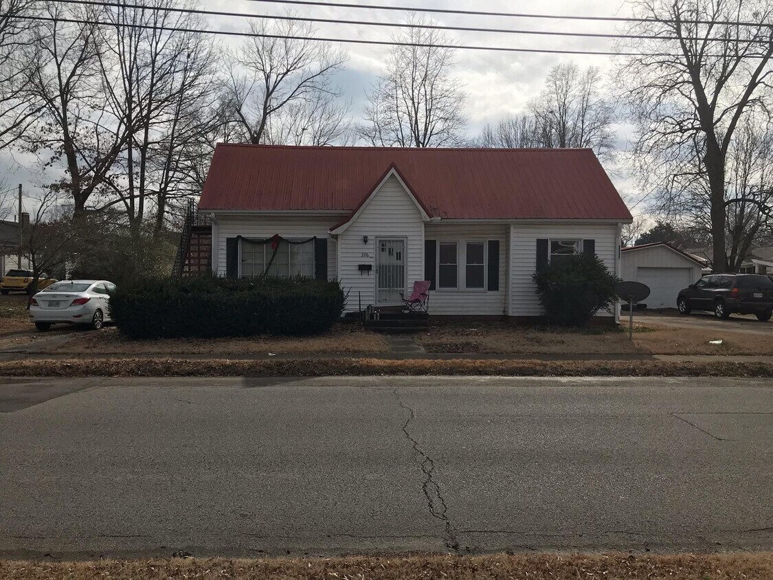 206 Cherry Ave, Mc Kenzie, TN 38201 House Rental in Mc Kenzie, TN