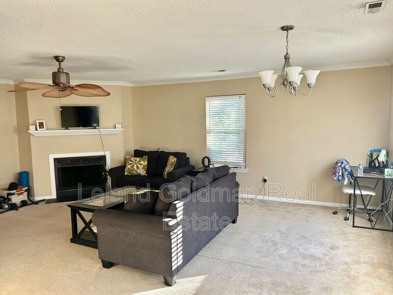 101 Westover Ave Unit 206, Norfolk, VA 23507 Condo for Rent in