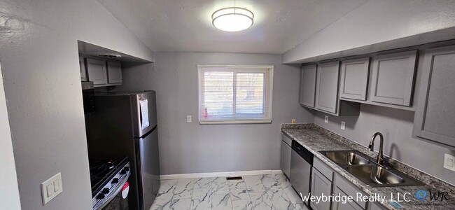 Building Photo - COMMING SOON!  Updated 3-Bedroom (Bonus Ro...