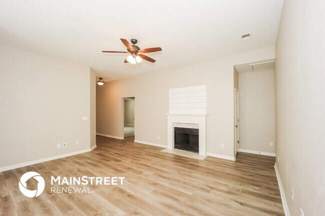 Building Photo - 5517 Jerome Rd