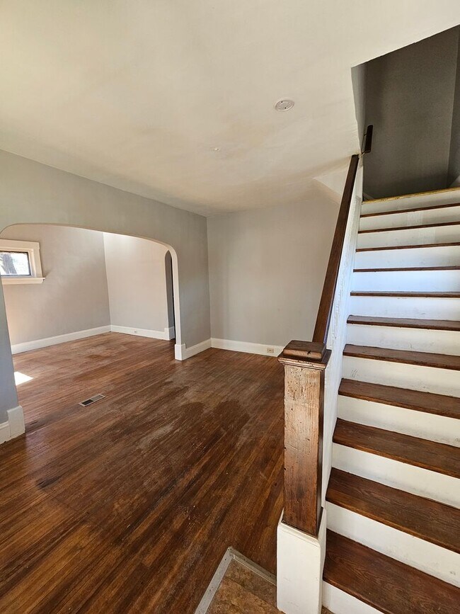 Foto del edificio - Wakefield7010-7014