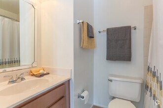 2BR,2BA,-934SF Bristle Bay - Runaway Bay Apartment Homes