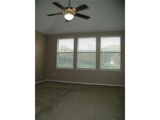 Foto del edificio - 909 Starling Ln