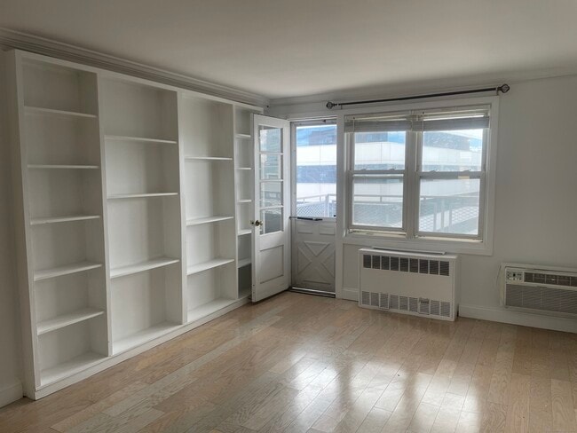 Foto del edificio - 700 Summer St