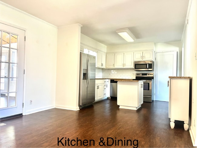 Building Photo - 2821 Galesburg Dr