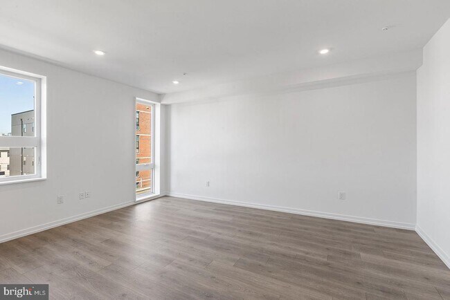 Foto del edificio - 1229 N Front St