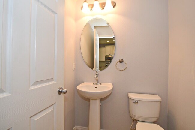 Foto del edificio - 1068 Winglewood St