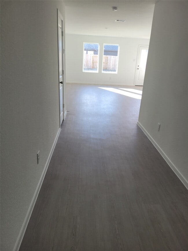 Building Photo - 9011 Arctic Rockfish Dr