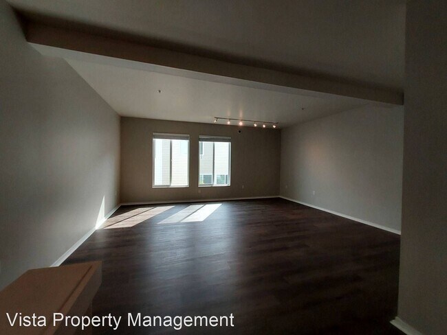 Foto del edificio - 2 br, 2.5 bath House - 5313 Military Rd E #D