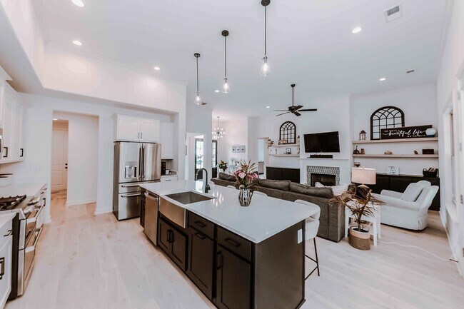 Foto del edificio - 5118 E Lawrenceburg Ln