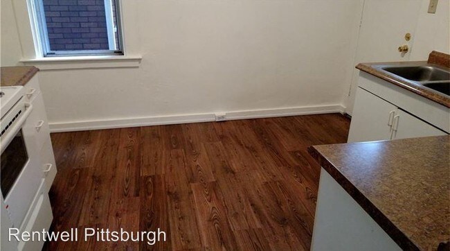 Foto del edificio - 842 Beaver Rd