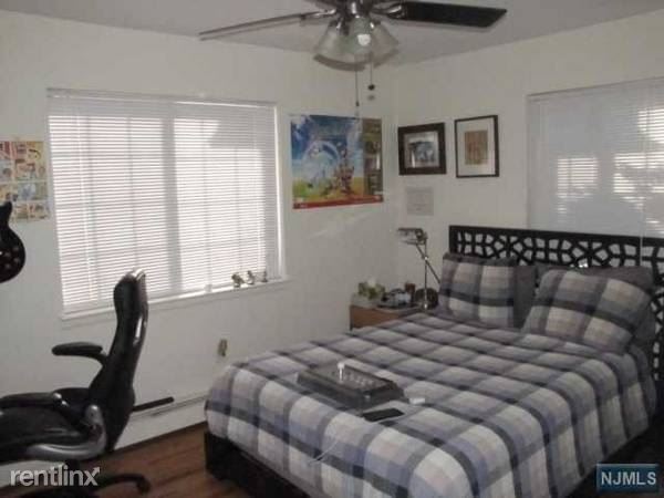 Foto del edificio - 148 Allwood Rd