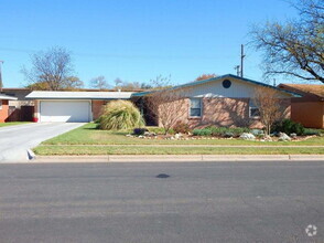 Building Photo - 5204 7th St