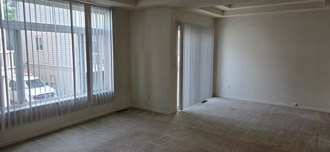 Building Photo - 620 SW 155th St