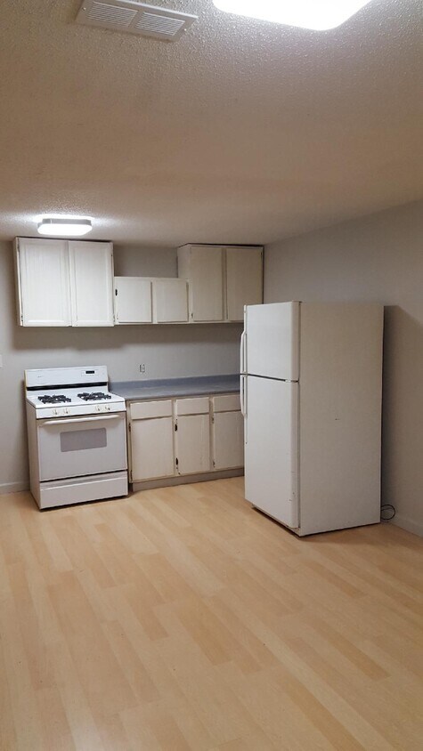 Photo principale - 1 bedroom in Prince George BC V2L 1N6