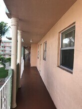Building Photo - 1655 W 44th Pl