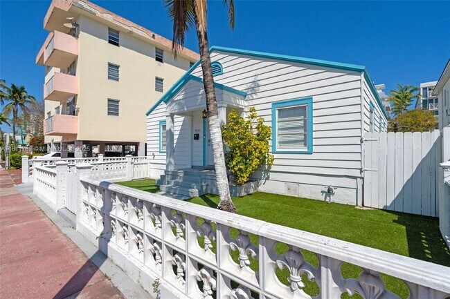 Foto del edificio - 7835 Harding Ave