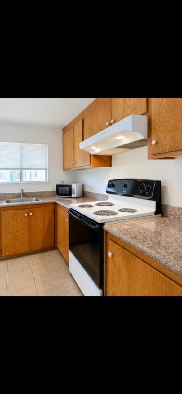 Building Photo - 3002 Magliocco Dr