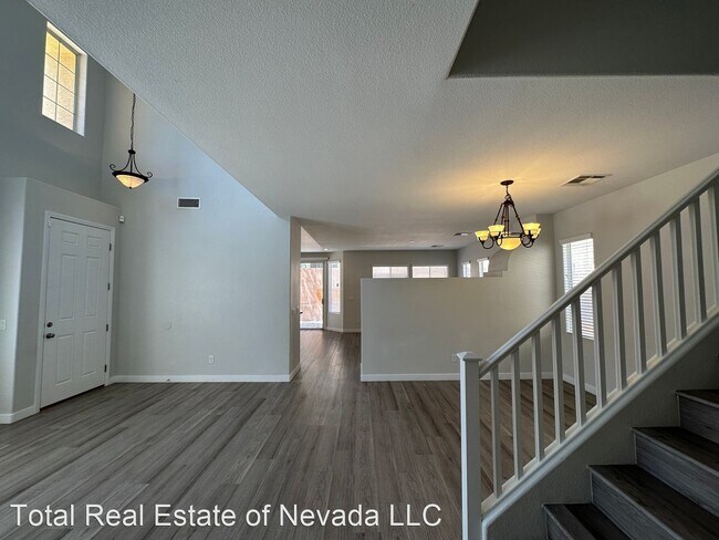 Foto del edificio - 4 br, 4 bath House - 8129 Retriever Ave
