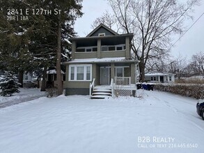 Building Photo - 2841 E 127th St