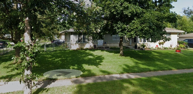 Building Photo - 4800 Lower Beaver Rd