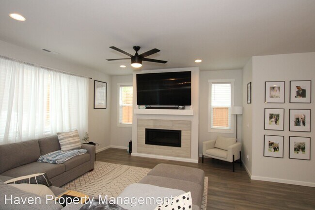 Foto del edificio - 3 br, 2.5 bath House - 9668 Prospect Pl